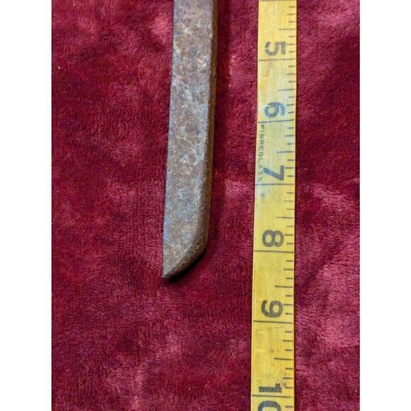 Vintage railroad Spike - Picture 4 of 7